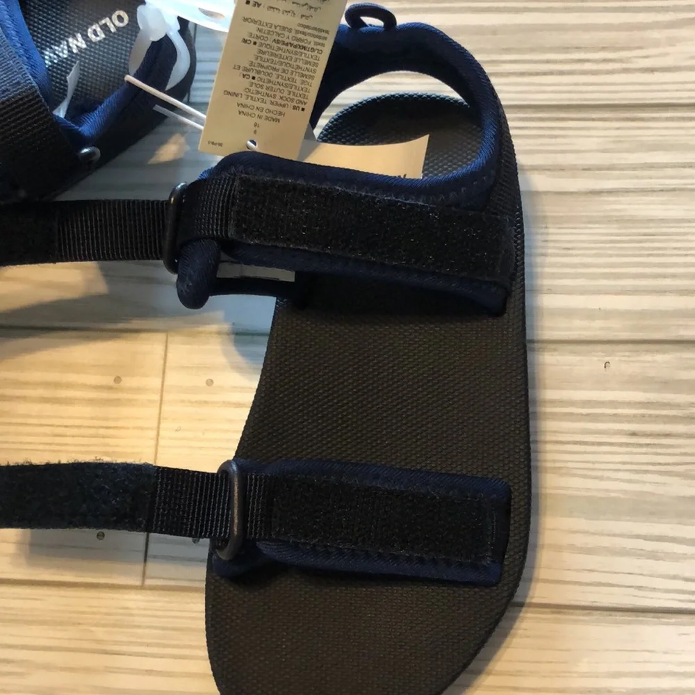 Old navy gender neutral double strap velcro closure sandal